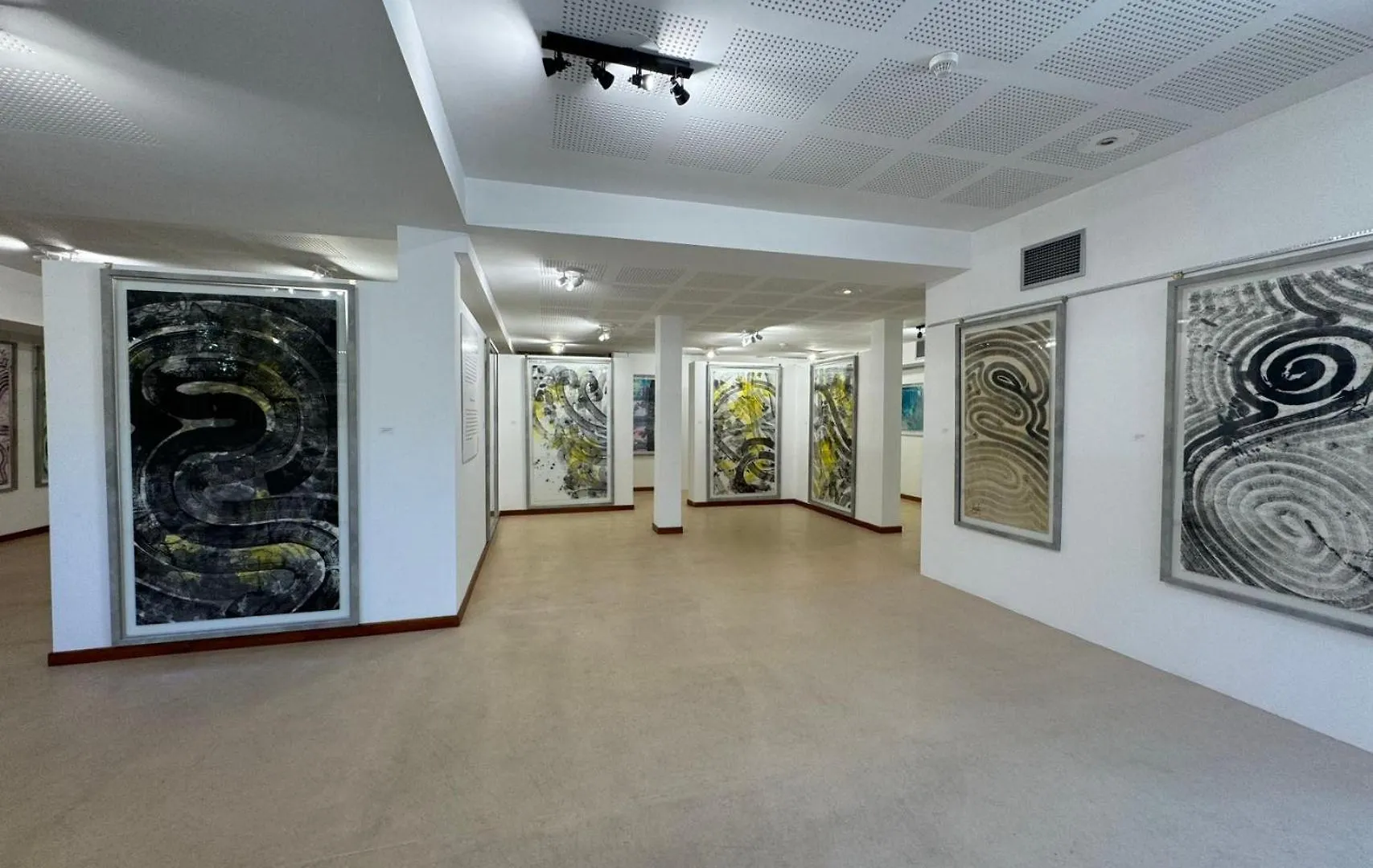 Aomo Art Space Hostel Oeiras 0*,