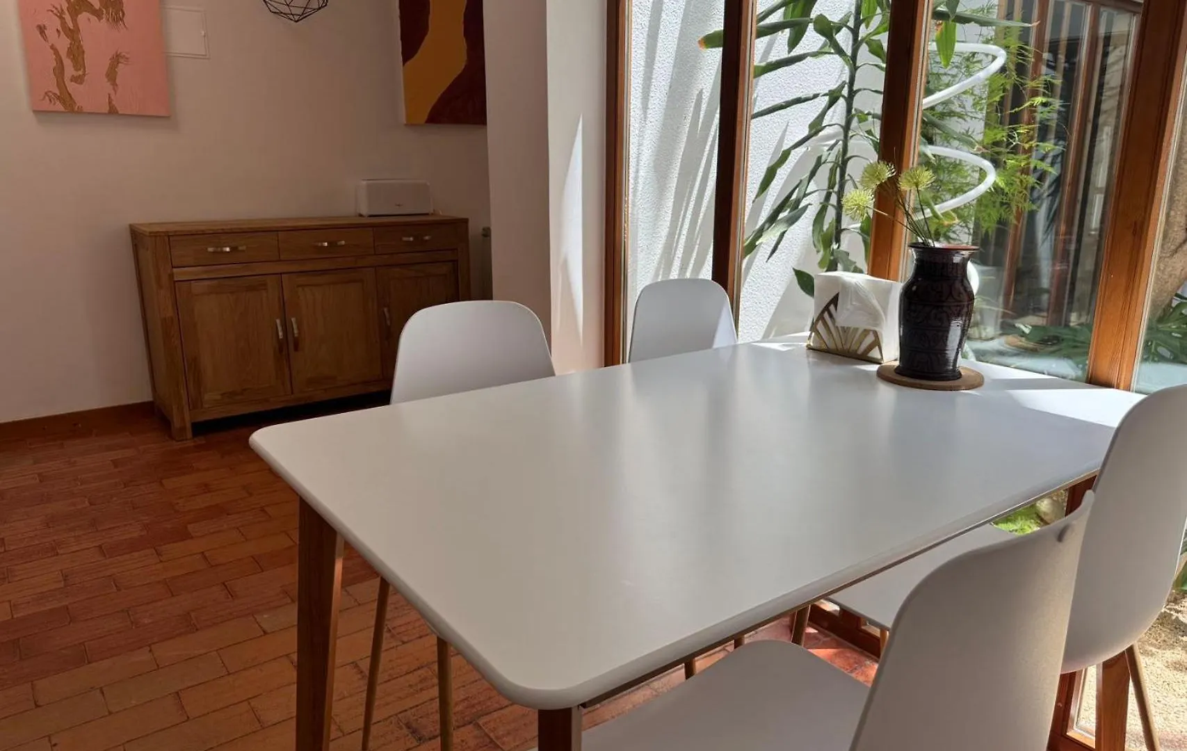 Aomo Art Space Hostel Oeiras